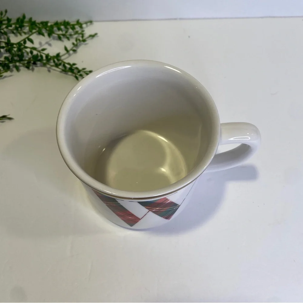 Pottery Barn Stewart Plaid Ceramic W Monogram Coffee Mug Red White Green
